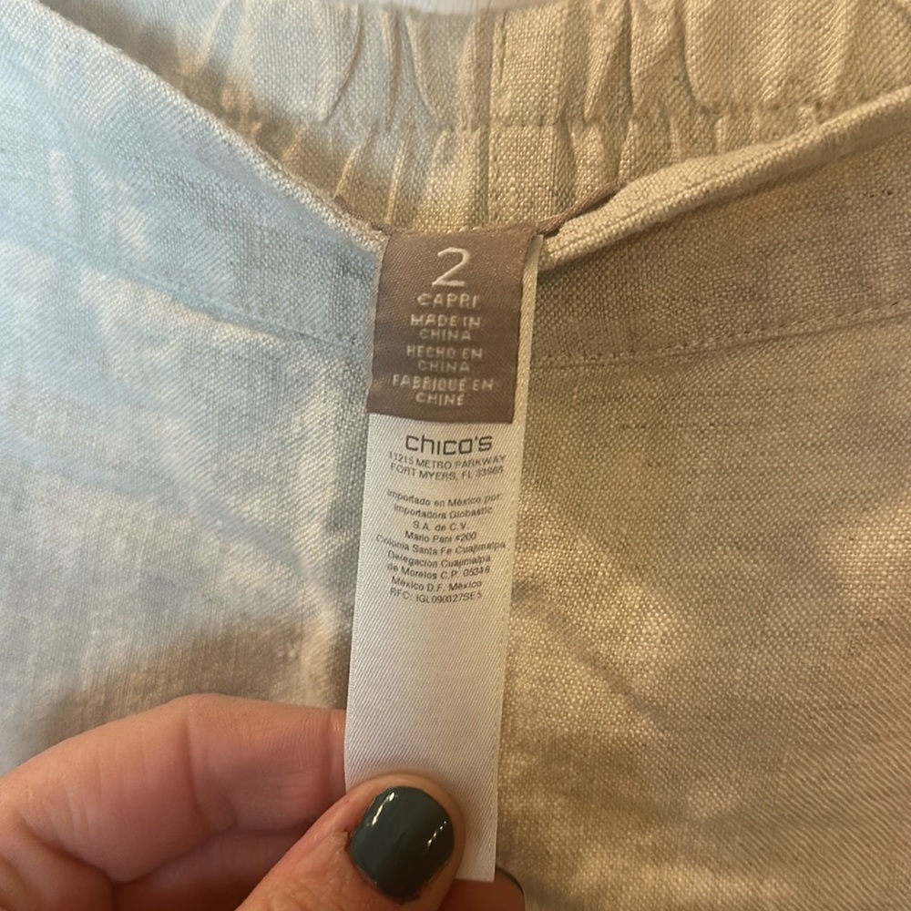 Chico's 100% Linen Capris - Picture 3 of 7